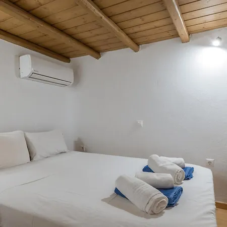 Myconian V Pool Ornósz