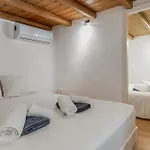 Myconian V Pool Apartment