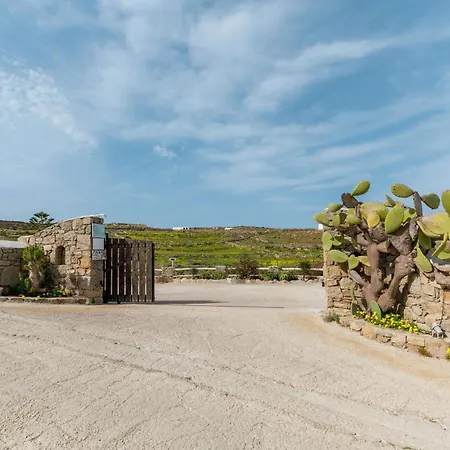 Myconian V Pool * Орнос