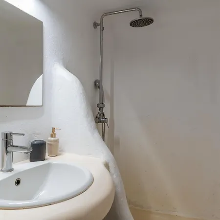 Myconian V Pool Apartment Ornos (Mykonos)