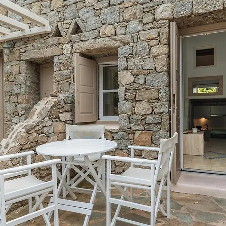 Myconian V Pool Apartment Ornos (Mykonos)